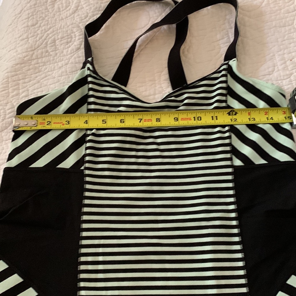 Lululemon Tank - Picture 4 of 5